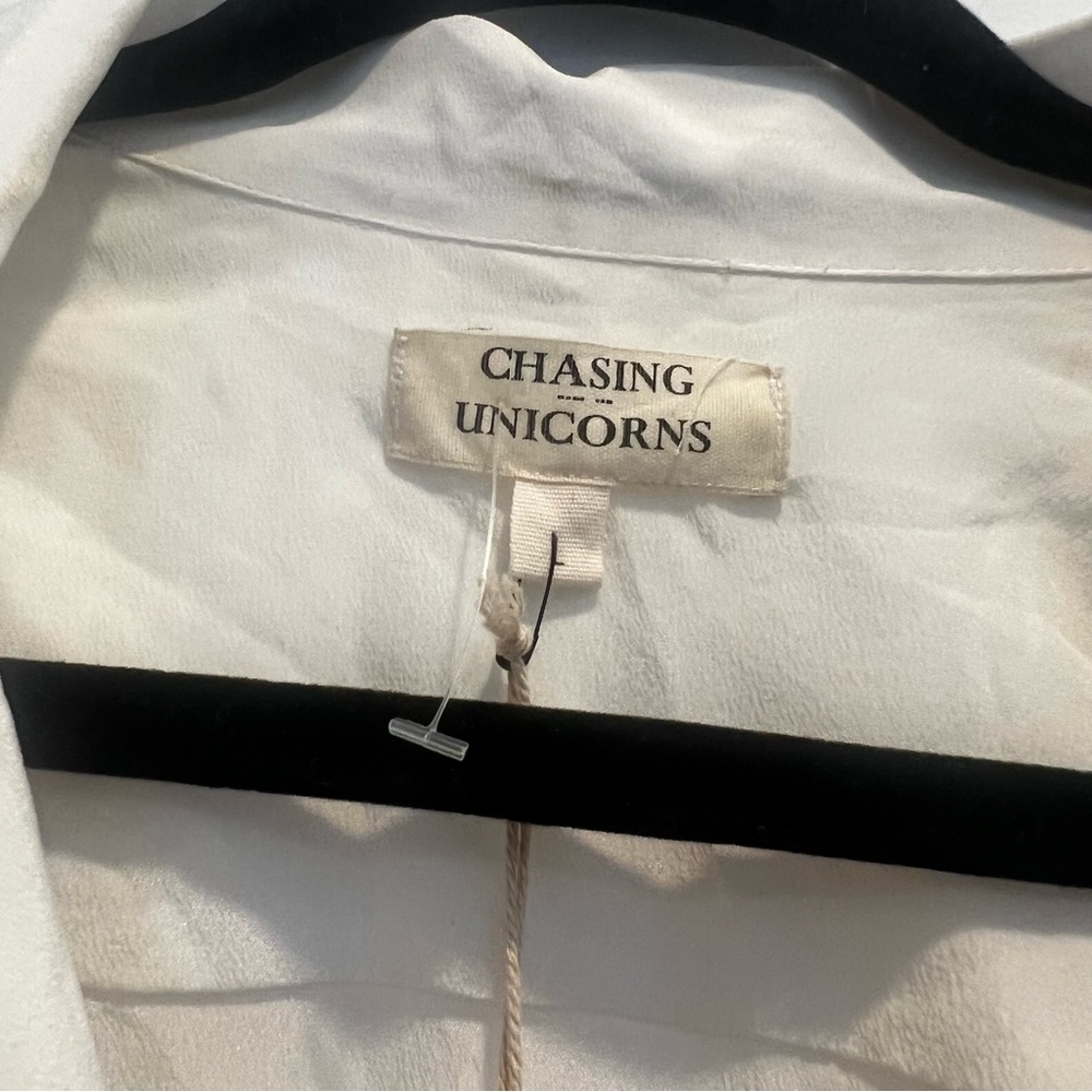 Chasing Unicorns White Mini Dress with Black Sash and Gray Embroidery - Picture 3 of 6